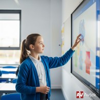 Monitor Avtek w szkole