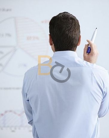 Tablice szkolne, tradycyjne zielone czy białe suchościeralne ?