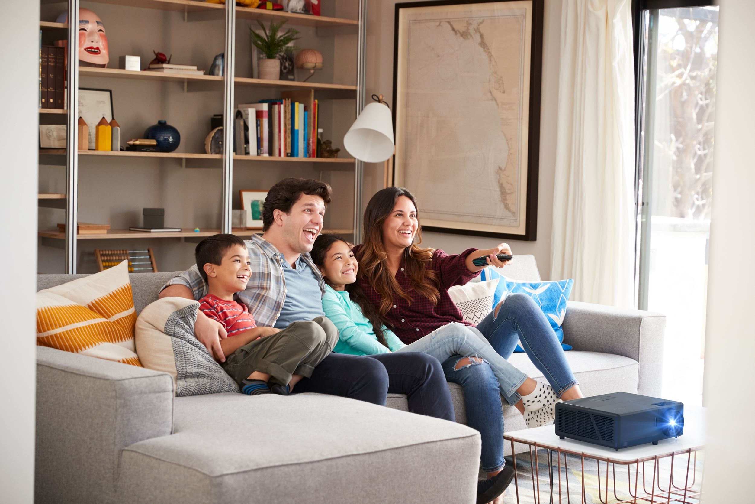 Rzutniki do kina domowego - zobacz najczęściej sprzedawane modele , 4K, laser to teraz standard !