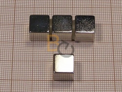 Magnes neodymowy do tablic szklanych Naga i Nobo 10x10x10 mm